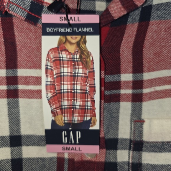 GAP Women's Soft Button Down Long Sleeve Boyfriend Flannel Shirt Small New Red - Picture 5 of 12